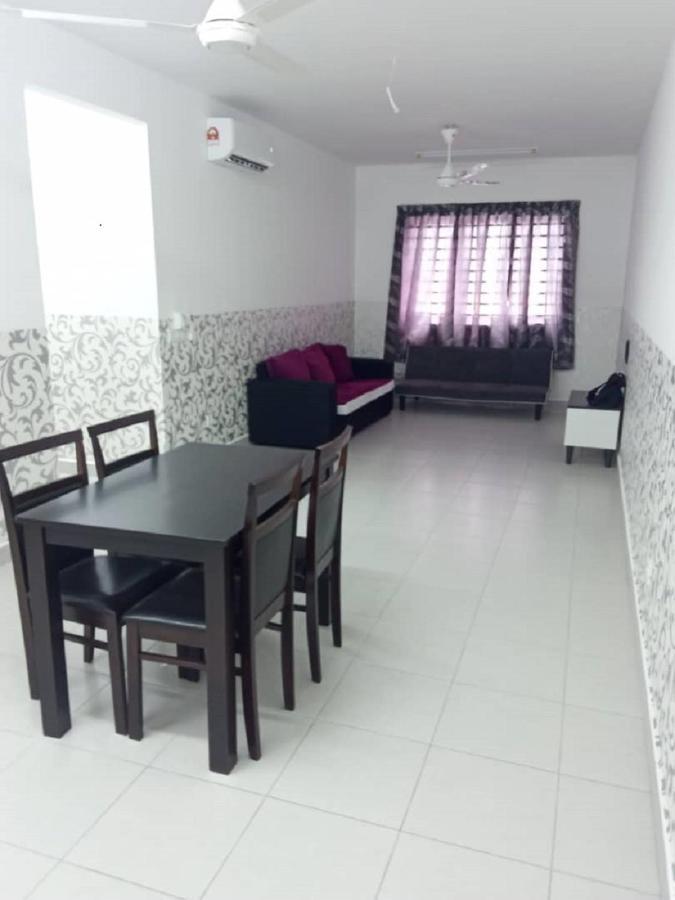 Harmoni Apartment At Semenyih Luaran gambar